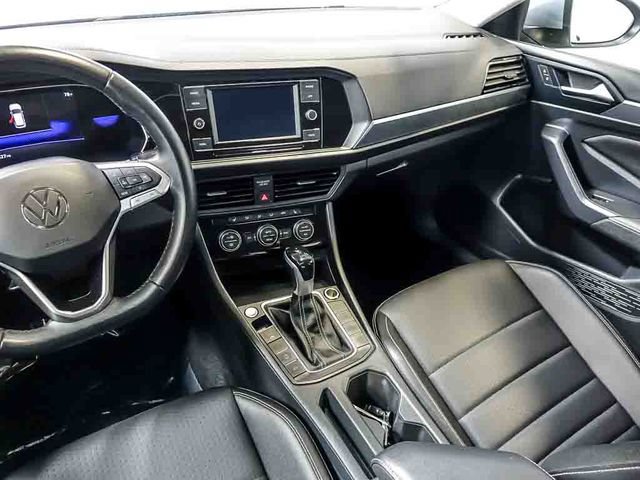 Used 2024 Volkswagen Jetta SE FWD image 18