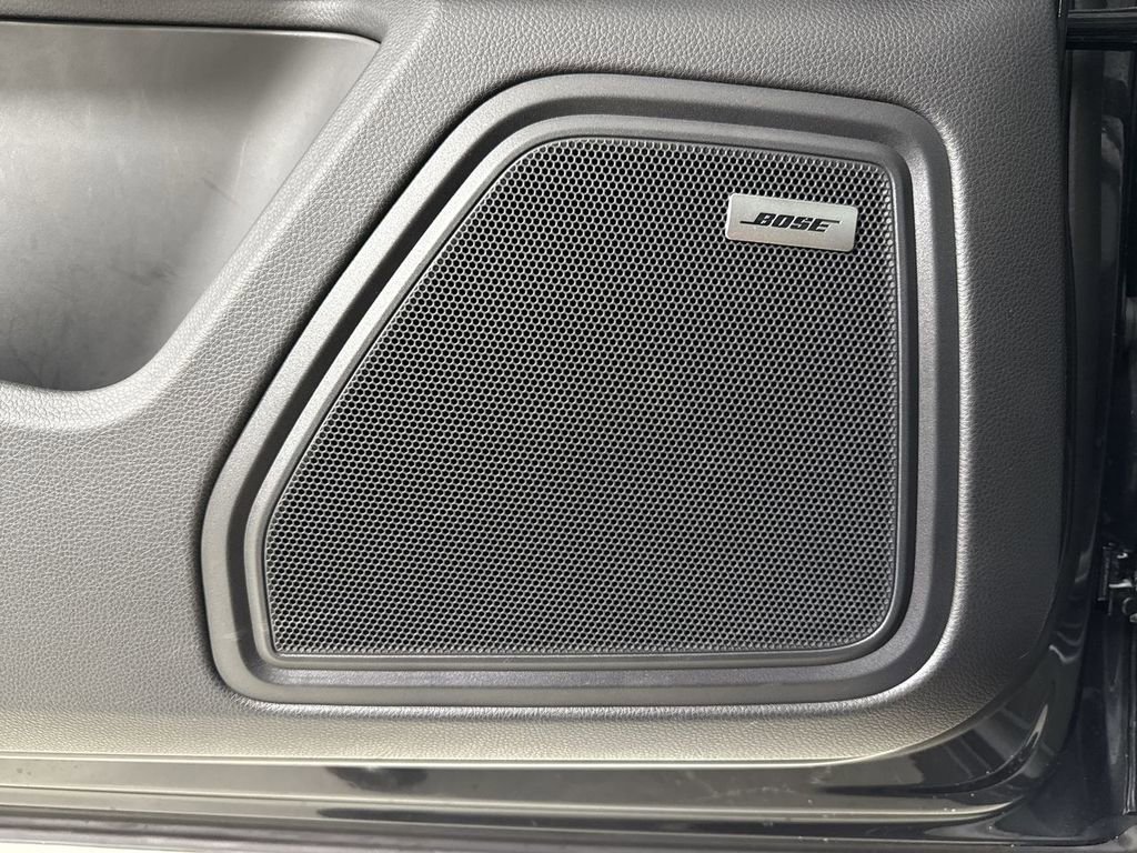 Certified 2025 Porsche Macan image 35