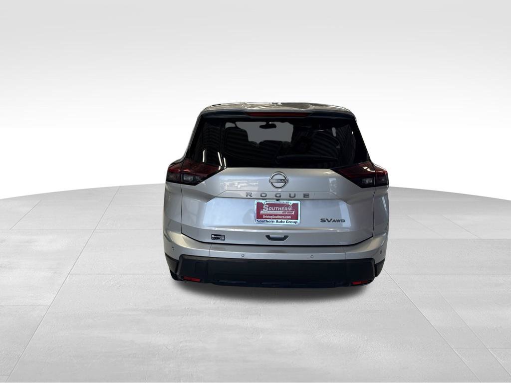 Used 2024 Nissan Rogue SV AWD/4WD image 7