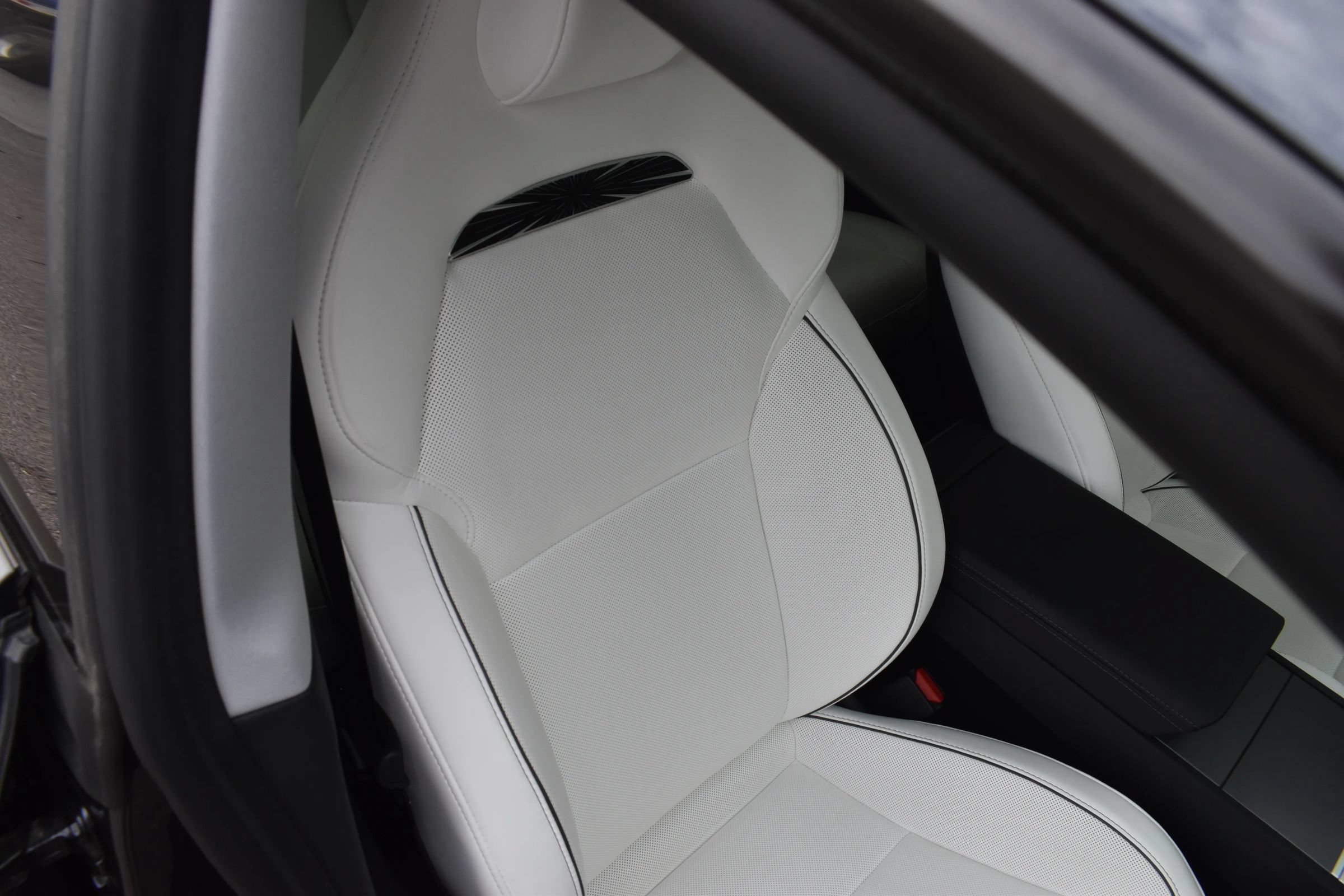 Used 2024 Tesla Model 3 Performance AWD/4WD image 15