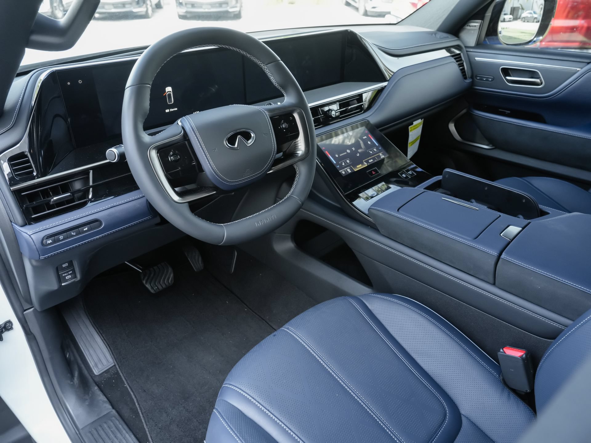 Used 2026 INFINITI QX80 4WD w/ Sport Exterior Package image 16