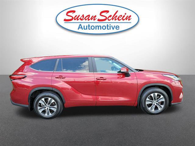 Used 2023 Toyota Highlander L image 30