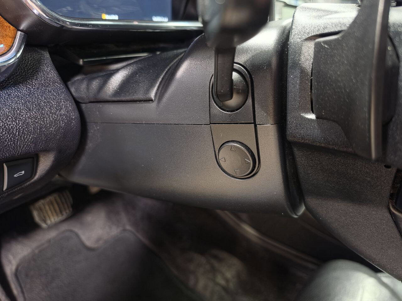 Used 2017 Lincoln Continental Reserve w/ Climate Package image 30