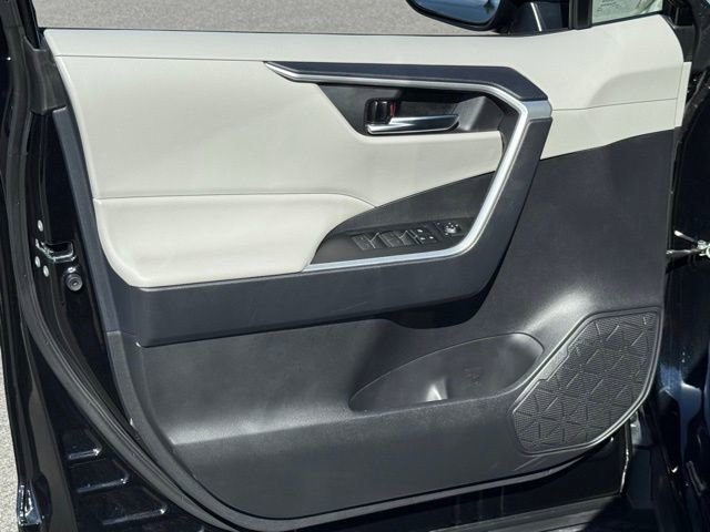 Used 2024 Toyota RAV4 XLE image 19