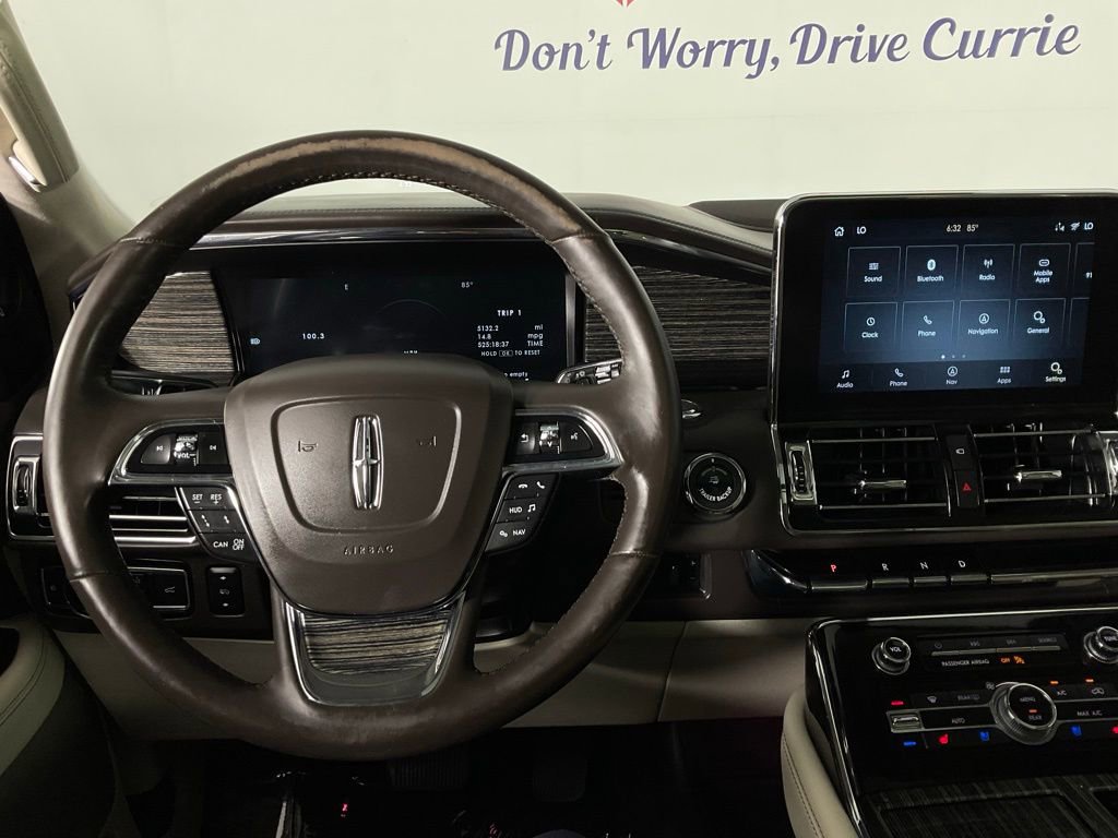 Used 2021 Lincoln Navigator Black Label w/ Cargo Convenience Package image 17