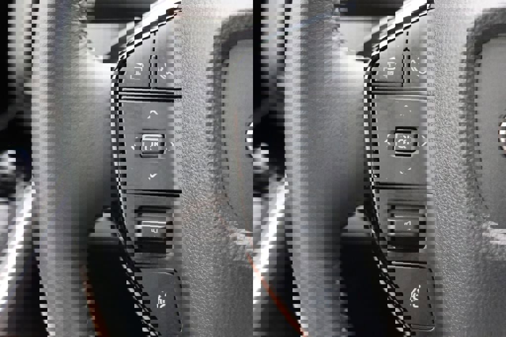 Used 2024 Subaru Solterra Premium image 18