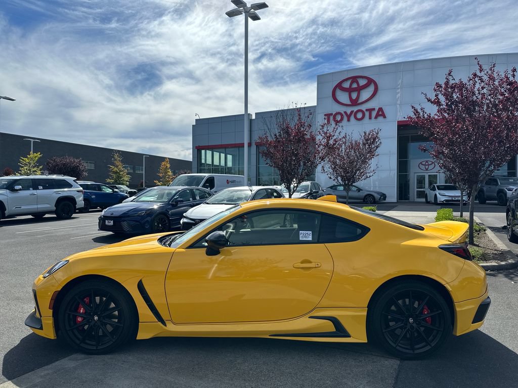 Certified 2026 Toyota GR86 YUZU Limited w/ GR Aero Kit RWD image 2