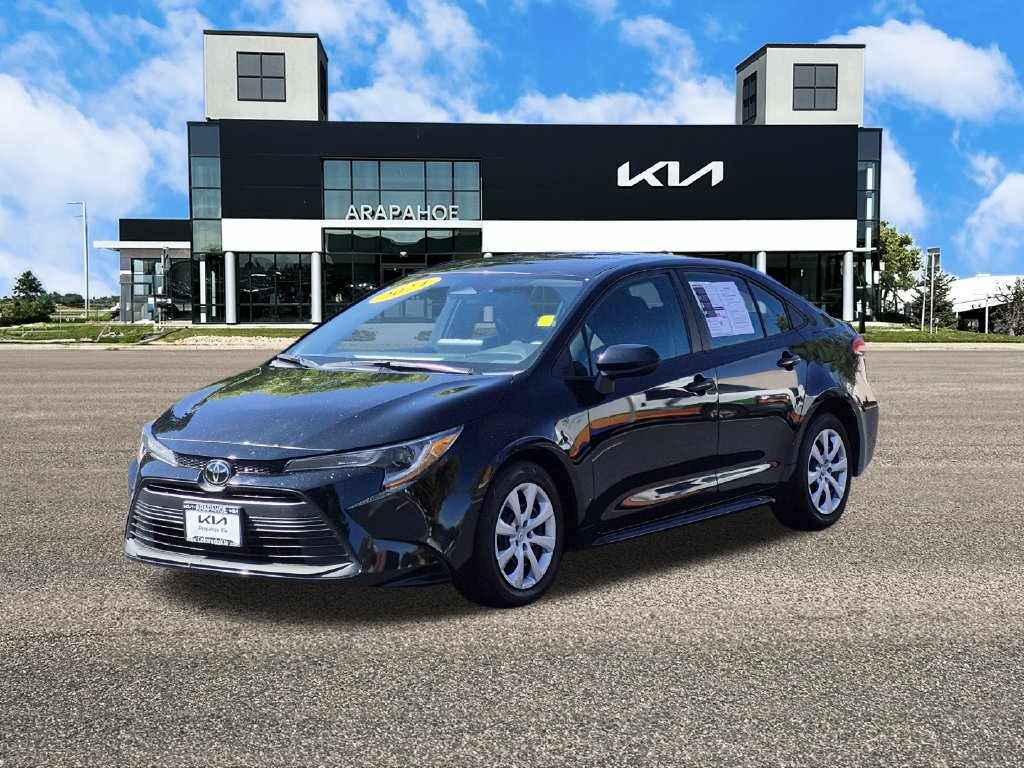 Used 2024 Toyota Corolla LE FWD image 4