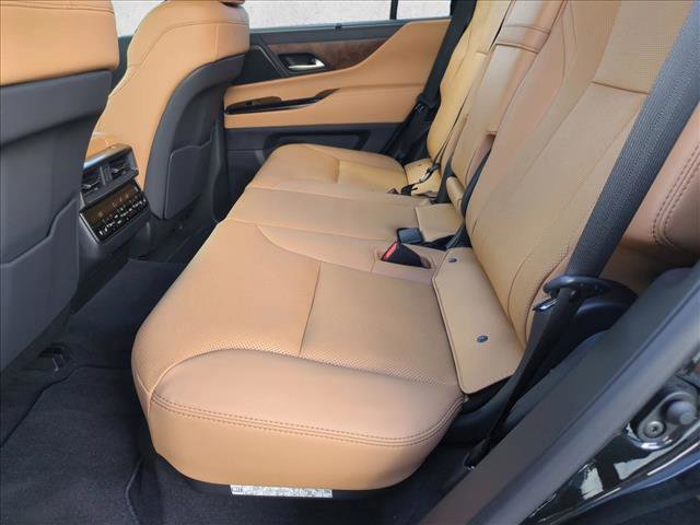 New 2026 Lexus LX 600 4WD w/ Luxury Package image 15