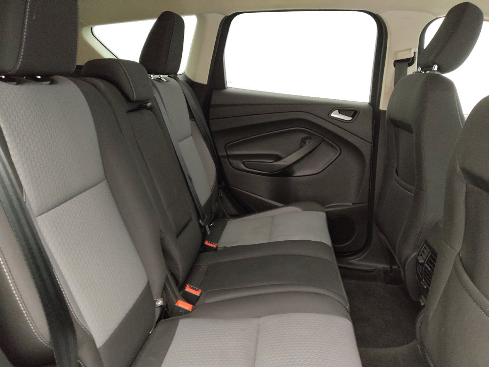 Used 2019 Ford Escape SE image 19