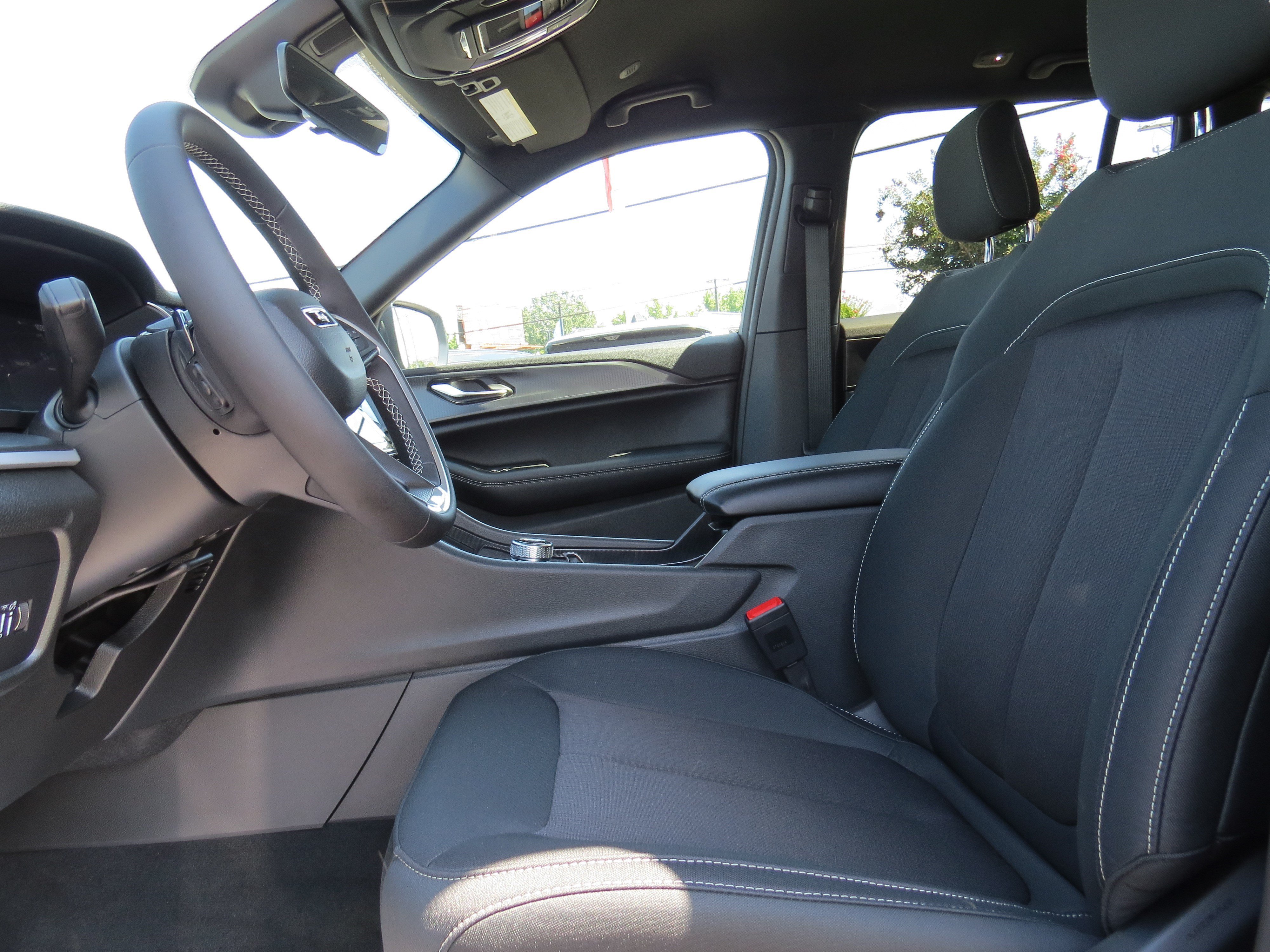 New 2026 Jeep Grand Cherokee Laredo RWD image 16
