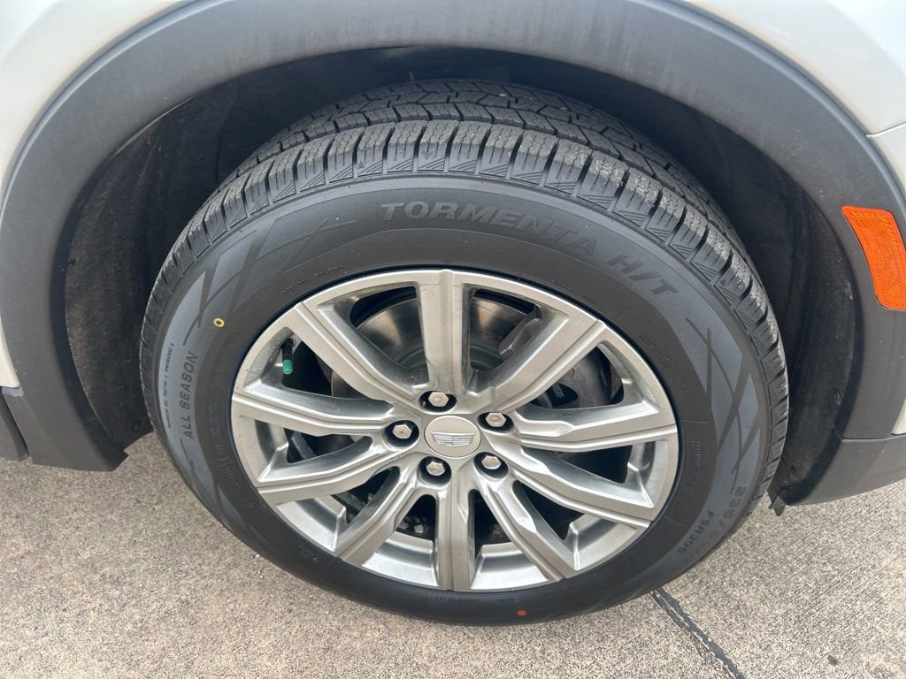 Used 2020 Cadillac XT4 Premium Luxury w/ Cold Weather Package image 4