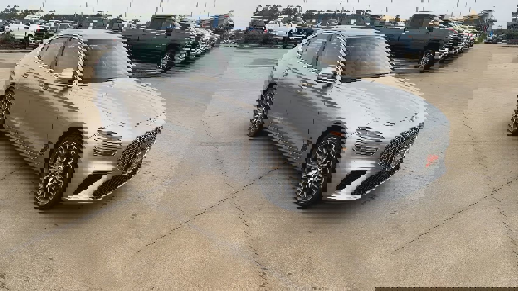 Used 2024 Genesis G70 2.5T image 2