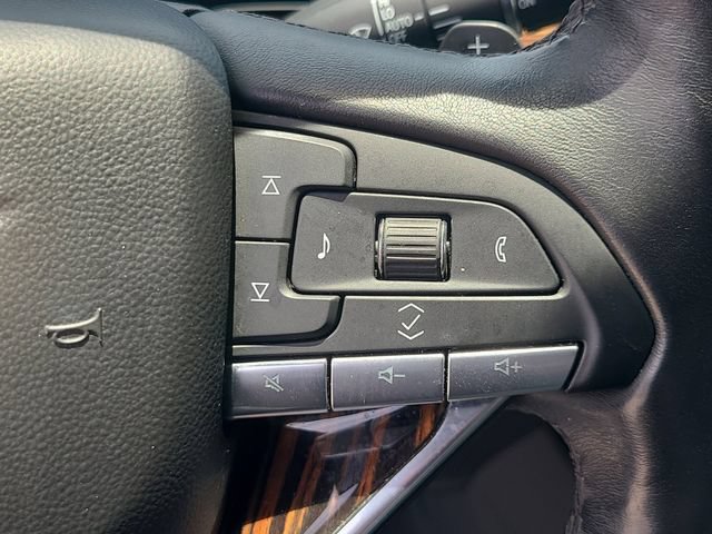 Used 2023 Cadillac Escalade ESV Premium Luxury AWD/4WD image 30