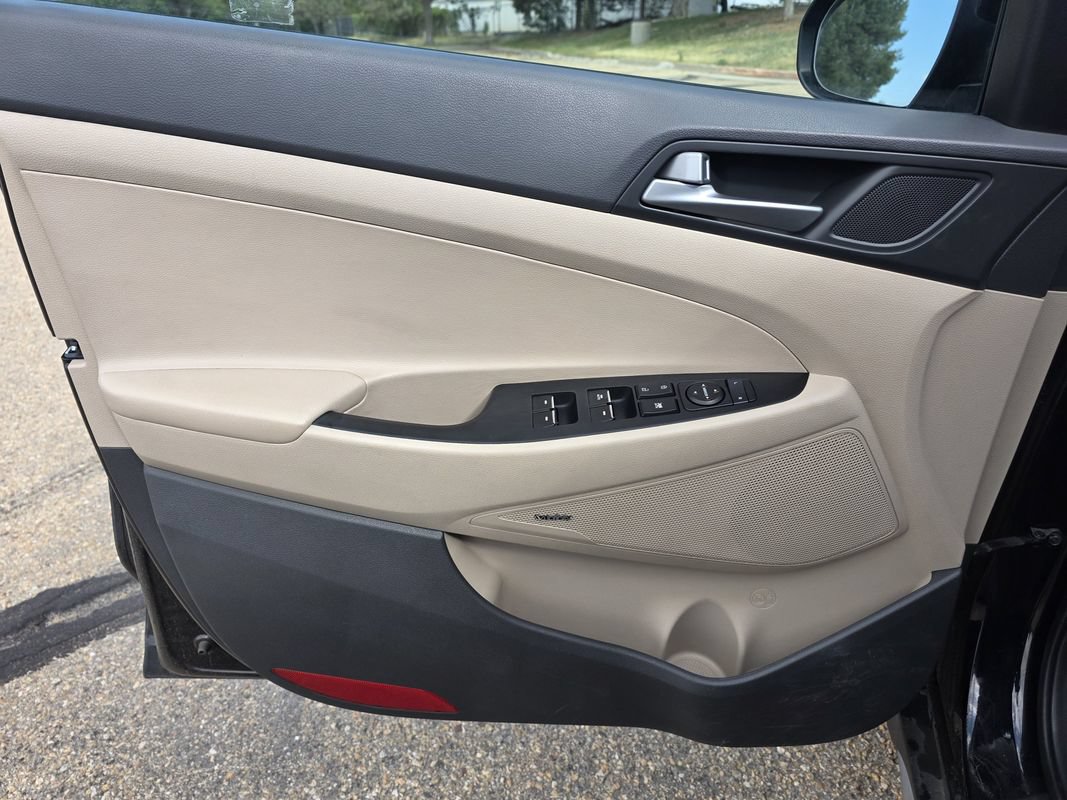 Used 2017 Hyundai Tucson Limited w/ Limited Ultimate Package 03 FWD image 13