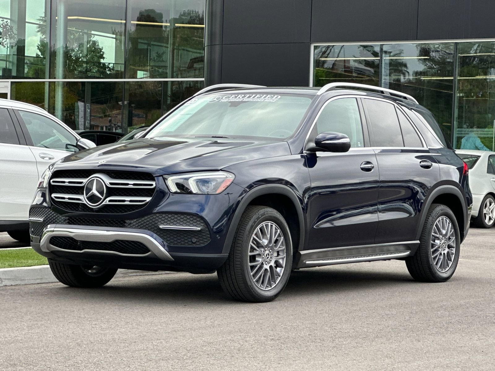 Certified 2022 Mercedes-Benz GLE 350 w/ Premium Package image 8