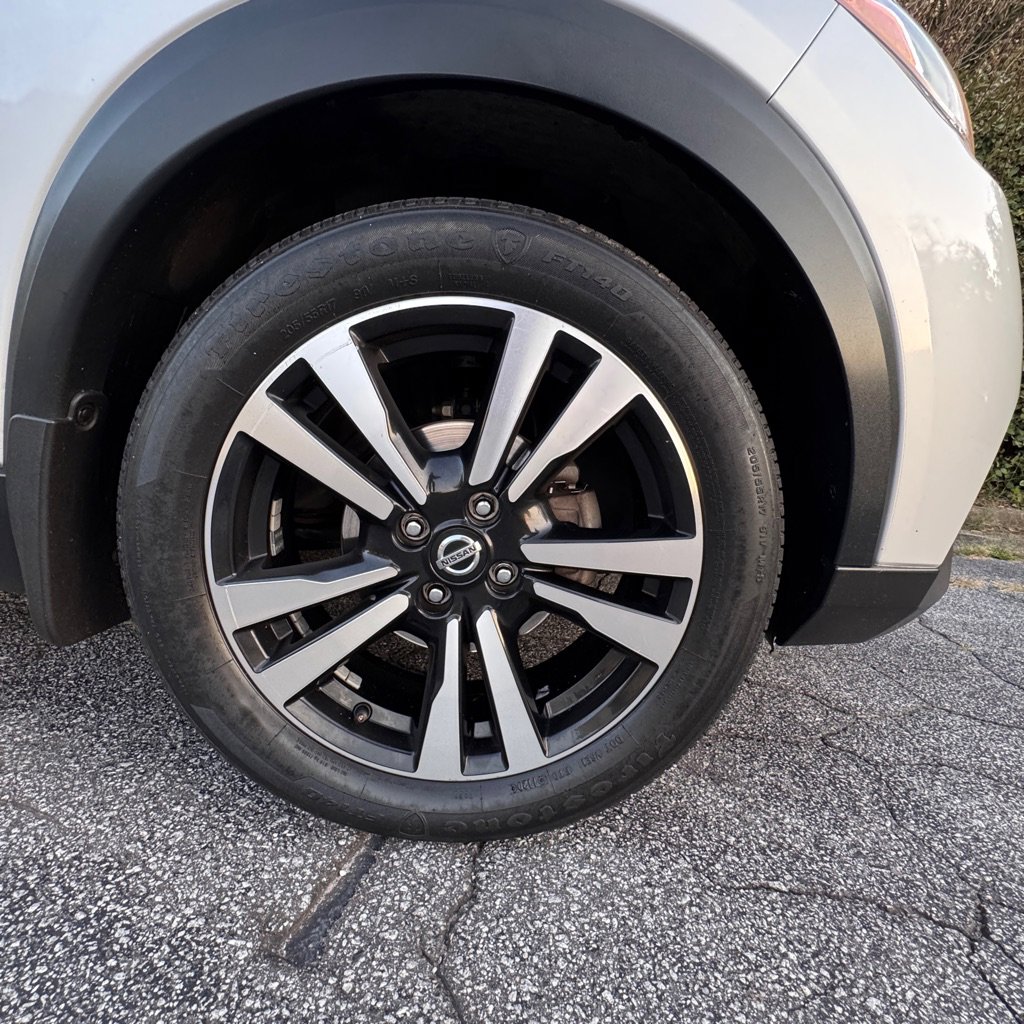 Used 2020 Nissan Kicks SV w/ Exterior Package image 38