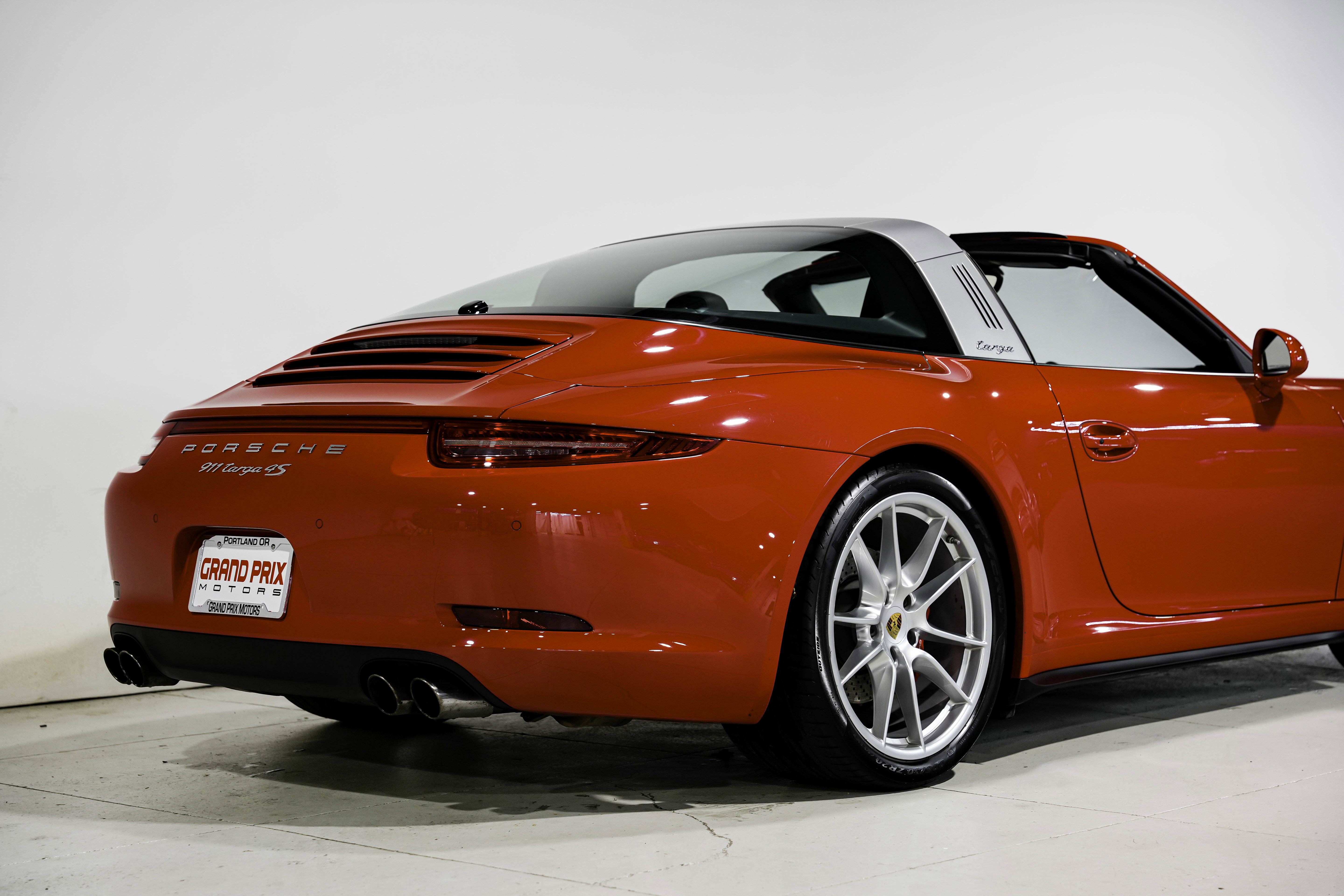 Used 2015 Porsche 911 Targa 4S AWD/4WD image 39