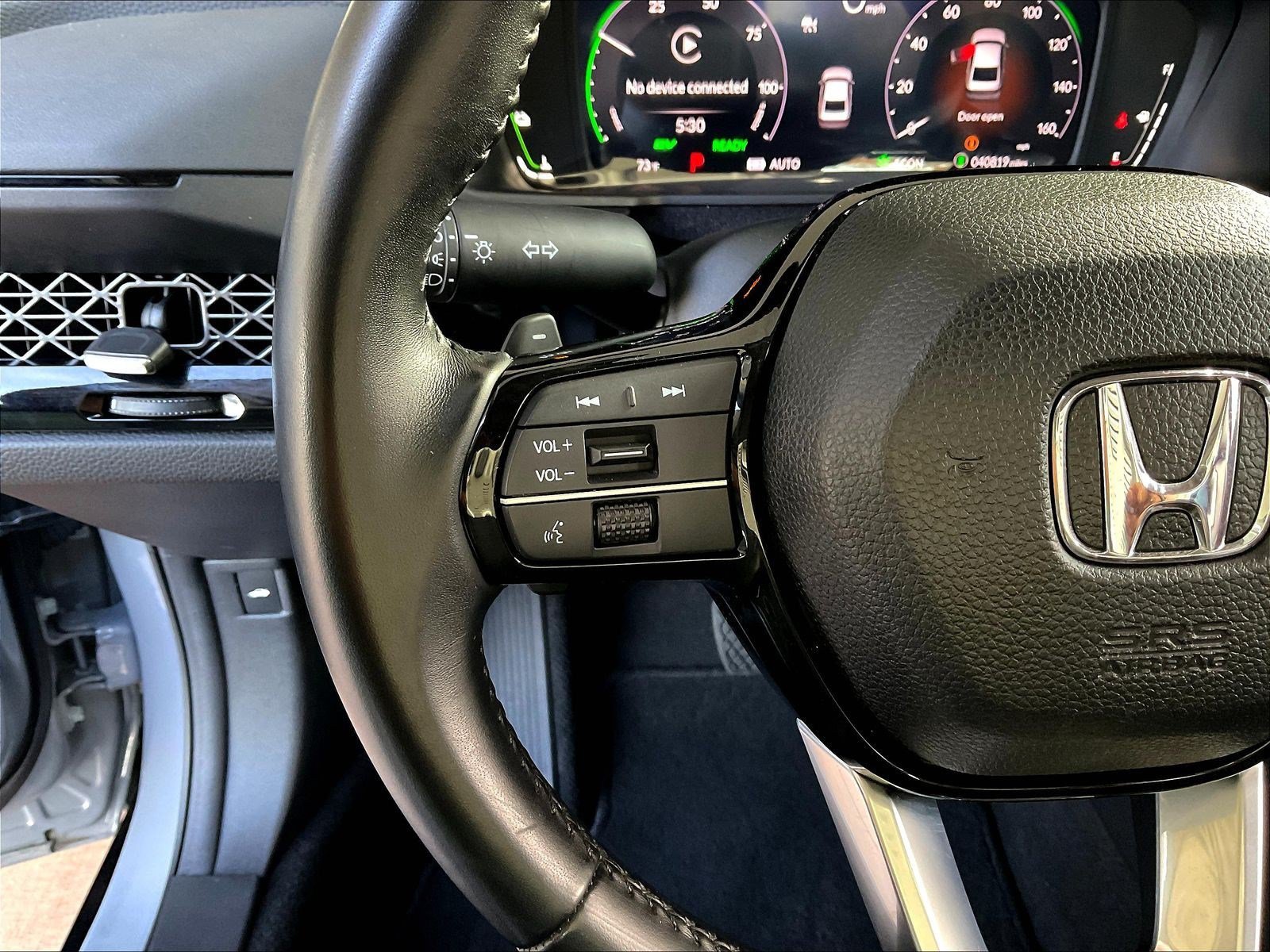 Used 2024 Honda Accord Touring image 11