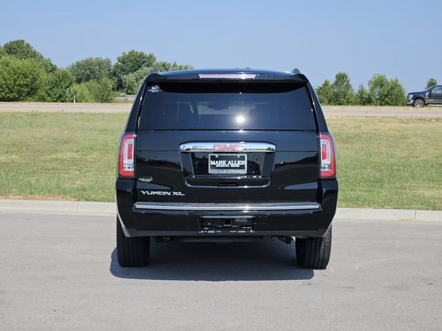 Used 2020 GMC Yukon XL Denali w/ Denali Ultimate Package AWD/4WD image 6
