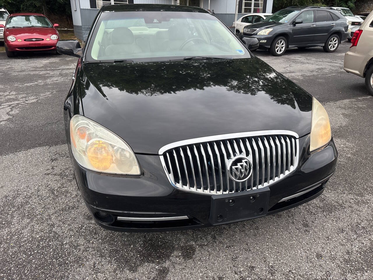 Used 2011 Buick Lucerne CXL FWD image 3