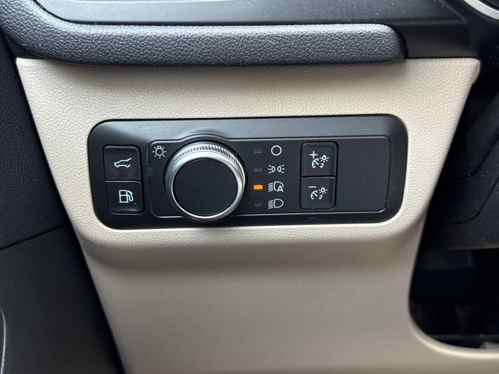 Used 2020 Ford Escape SE Sport AWD/4WD image 19