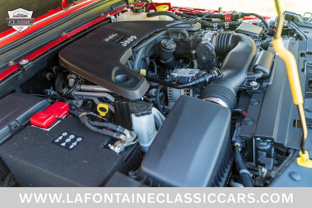 Used 2020 Jeep Gladiator Sport w/ Technology Group AWD/4WD image 37