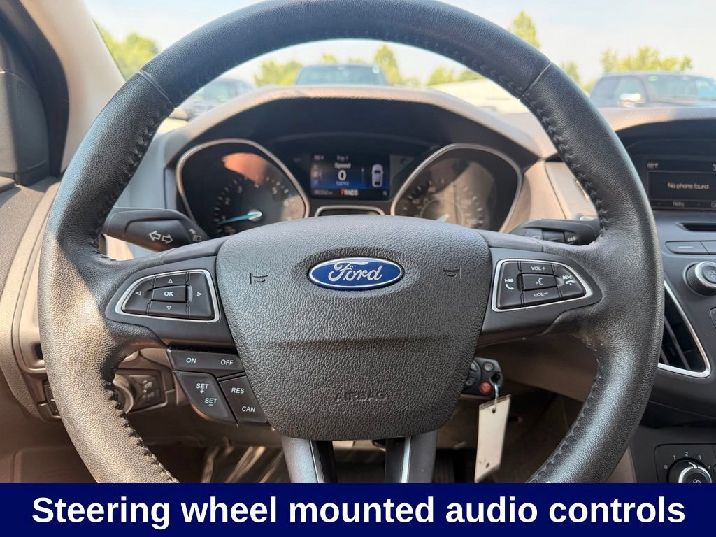 Used 2015 Ford Focus SE w/ Equipment Group 201A FWD image 11