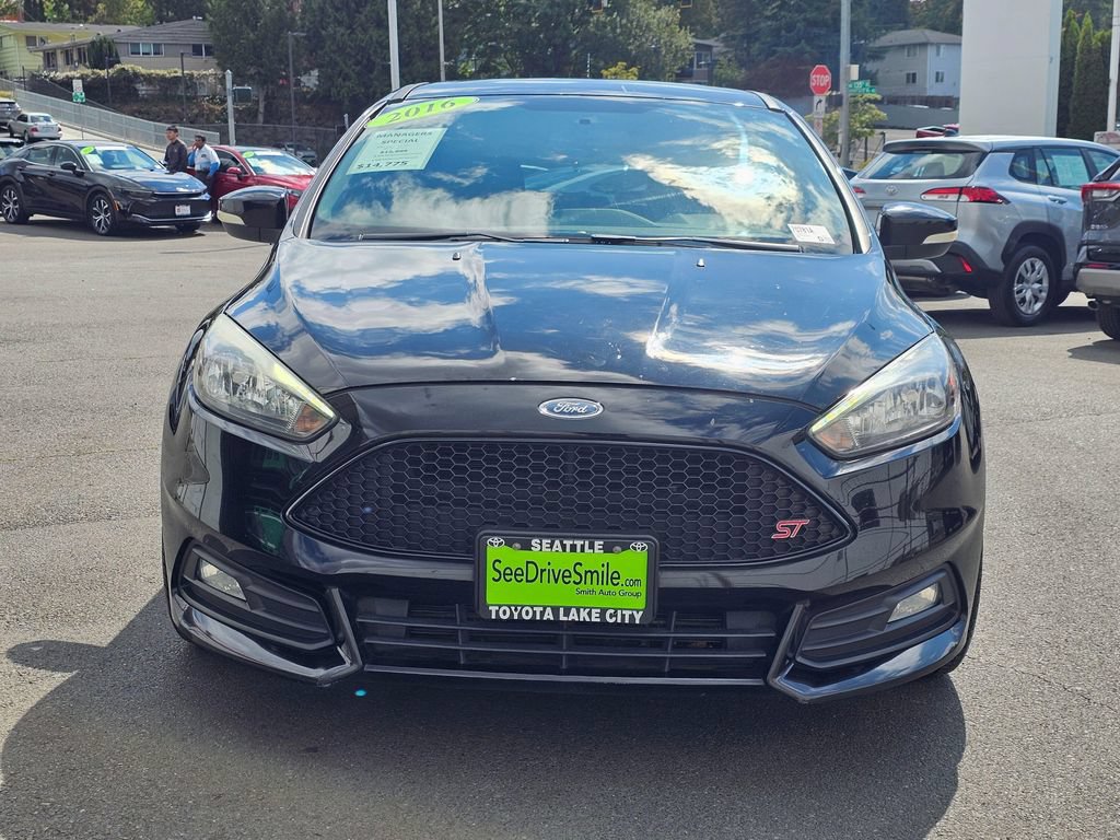 Used 2016 Ford Focus ST FWD image 2
