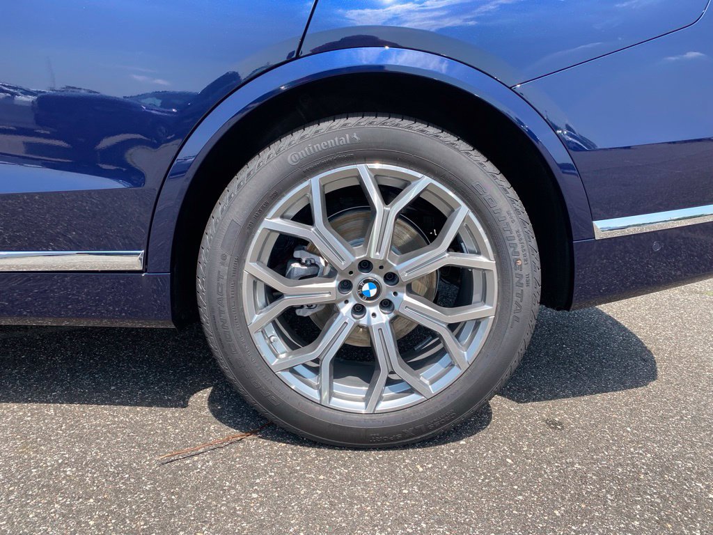New 2027 BMW X7 xDrive40i w/ Premium Package AWD/4WD image 5