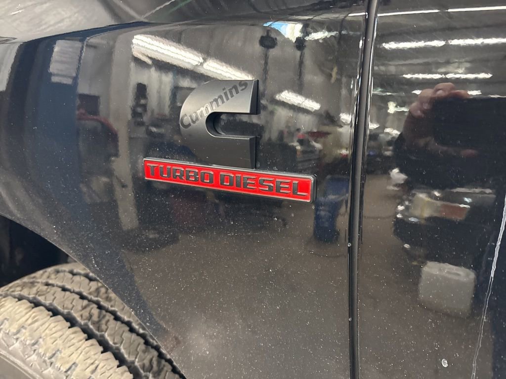 Used 2024 RAM 3500 Laramie w/ Night Edition image 16