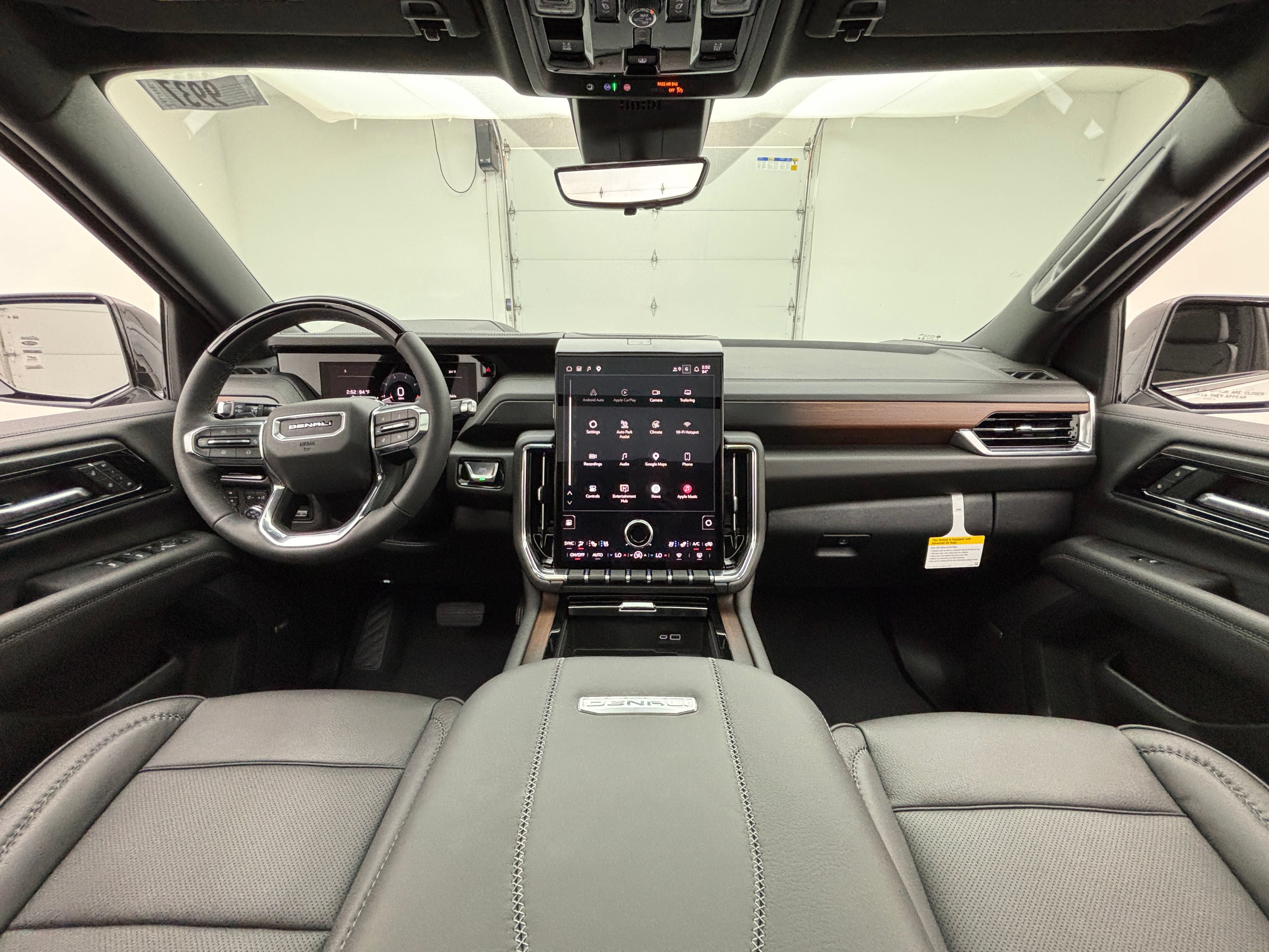 New 2026 GMC Yukon XL Denali w/ Denali Reserve Package AWD/4WD image 3