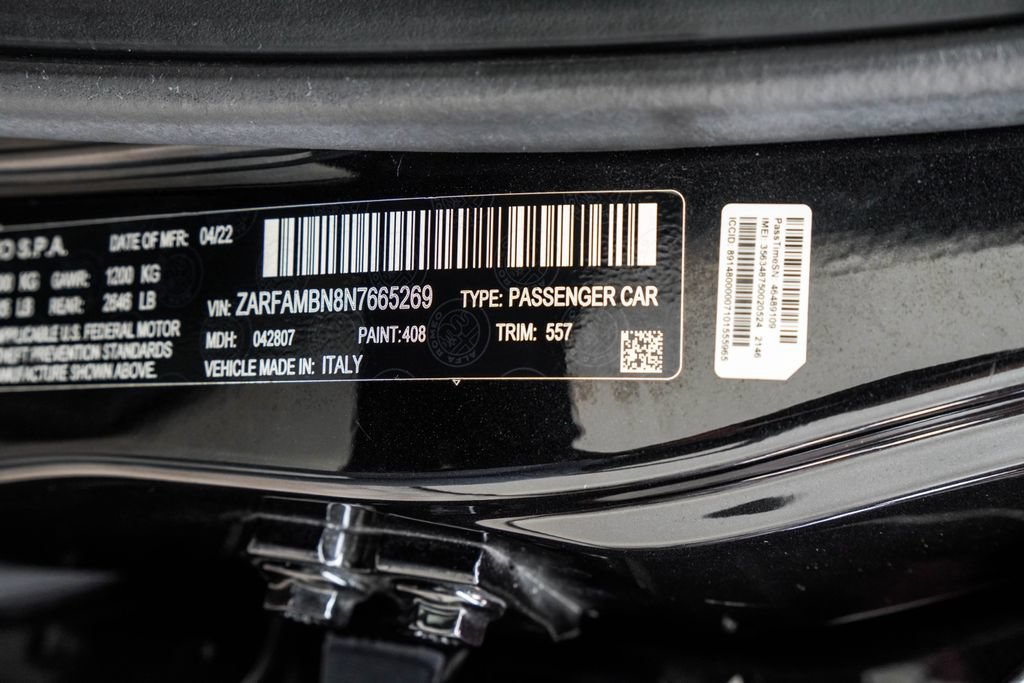 Used 2022 Alfa Romeo Giulia Veloce RWD image 44