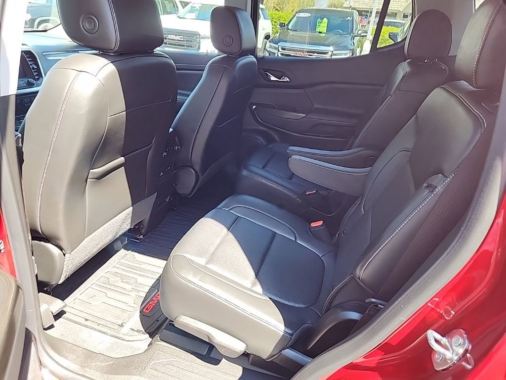 Used 2023 GMC Acadia SLT w/ Trailering Package AWD/4WD image 13