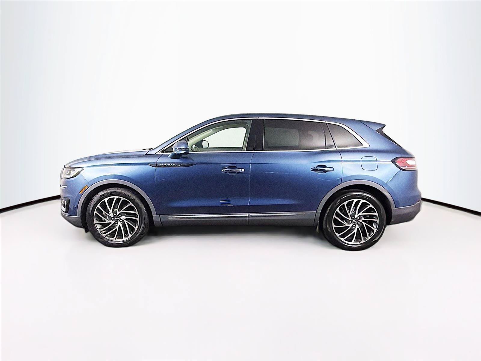 Used 2019 Lincoln Nautilus Reserve AWD/4WD image 8