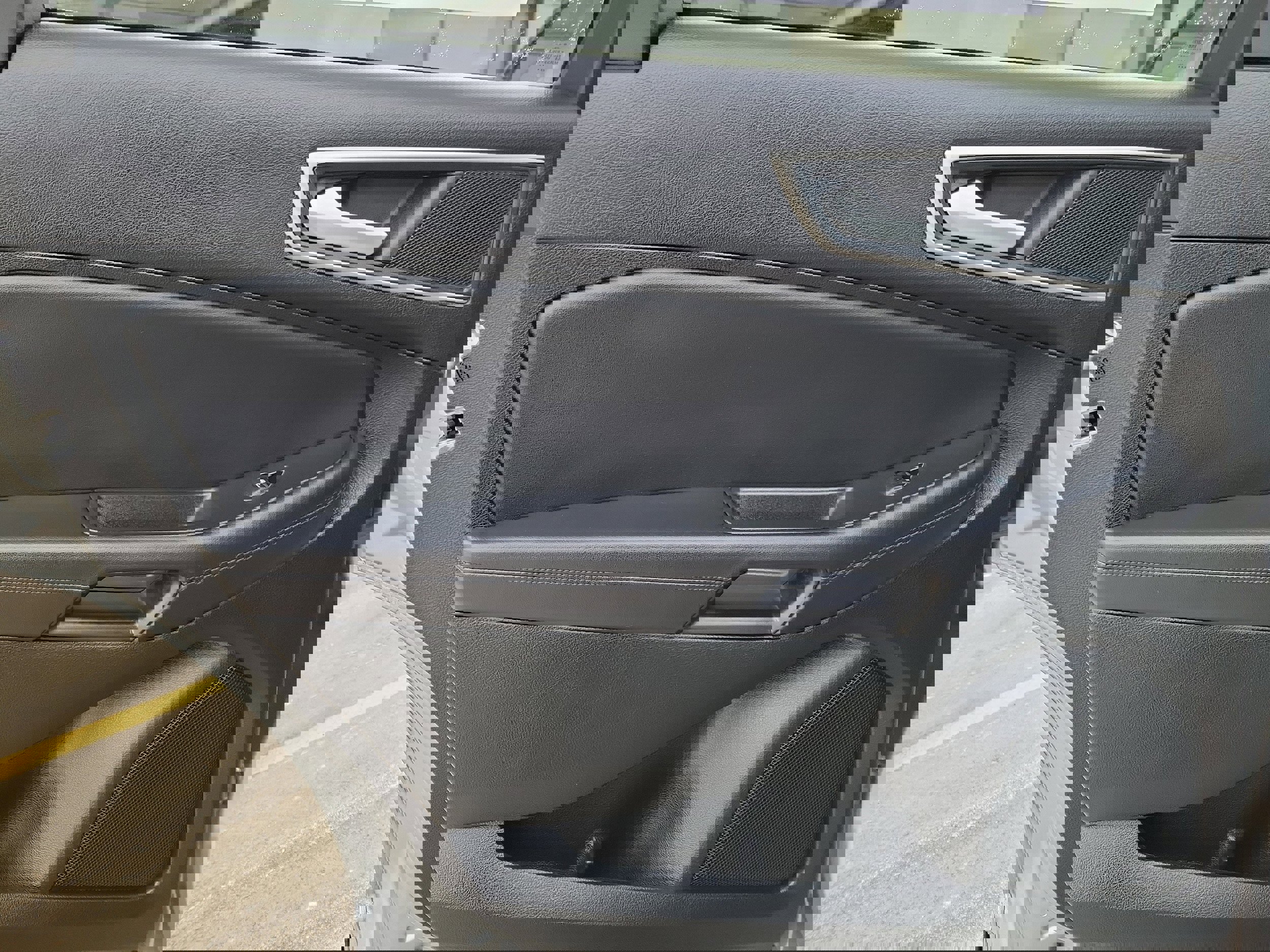 Used 2024 Ford Edge SEL w/ Convenience Package image 11