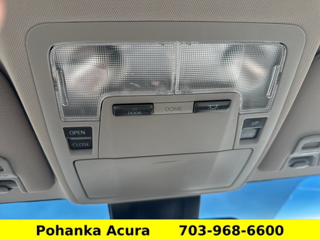 Used 2017 Toyota Avalon XLE Premium FWD image 16