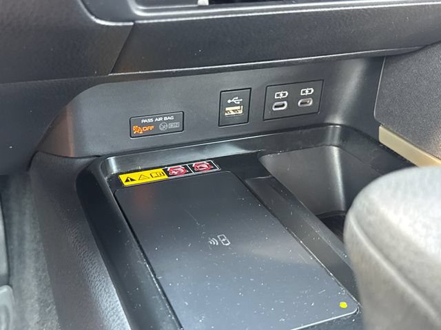 Used 2025 Toyota Camry LE w/ Convenience Package FWD image 29