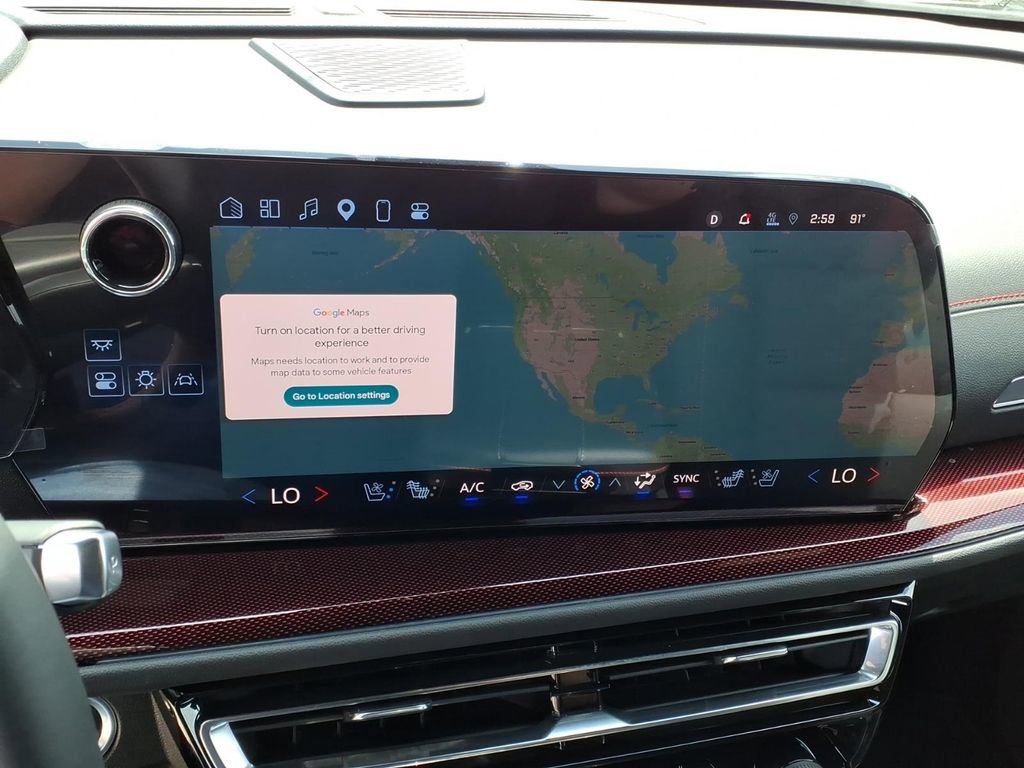 Certified 2024 Chevrolet Traverse RS image 17