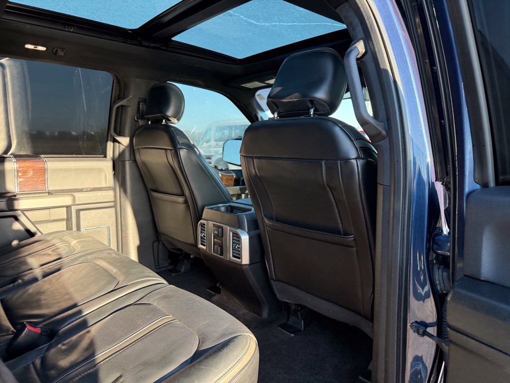 Used 2016 Ford F150 Platinum w/ Equipment Group 701A Luxury AWD/4WD image 33