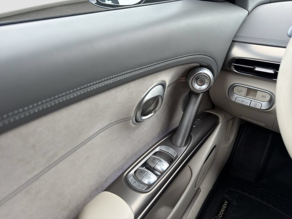 Used 2023 Genesis GV60 Performance AWD/4WD image 12