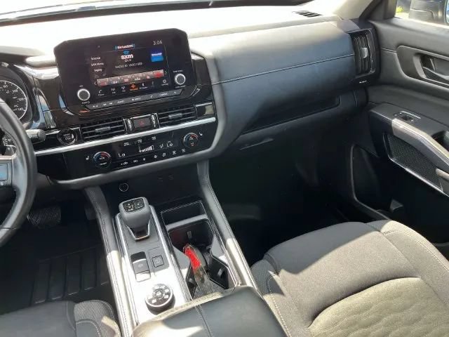Certified 2025 Nissan Pathfinder SV AWD/4WD image 14