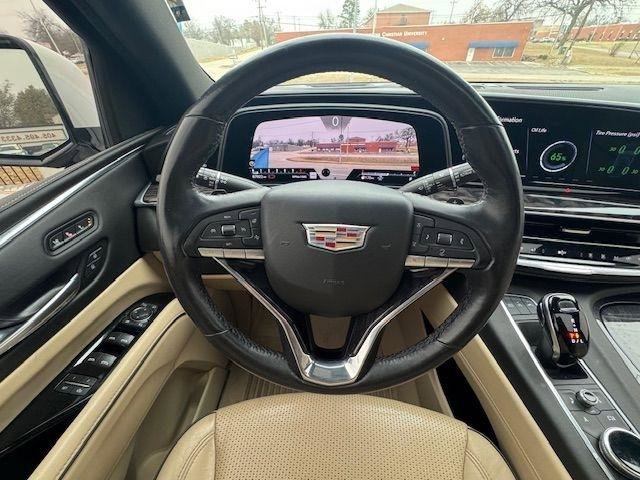 Used 2021 Cadillac Escalade ESV Premium Luxury AWD/4WD image 38