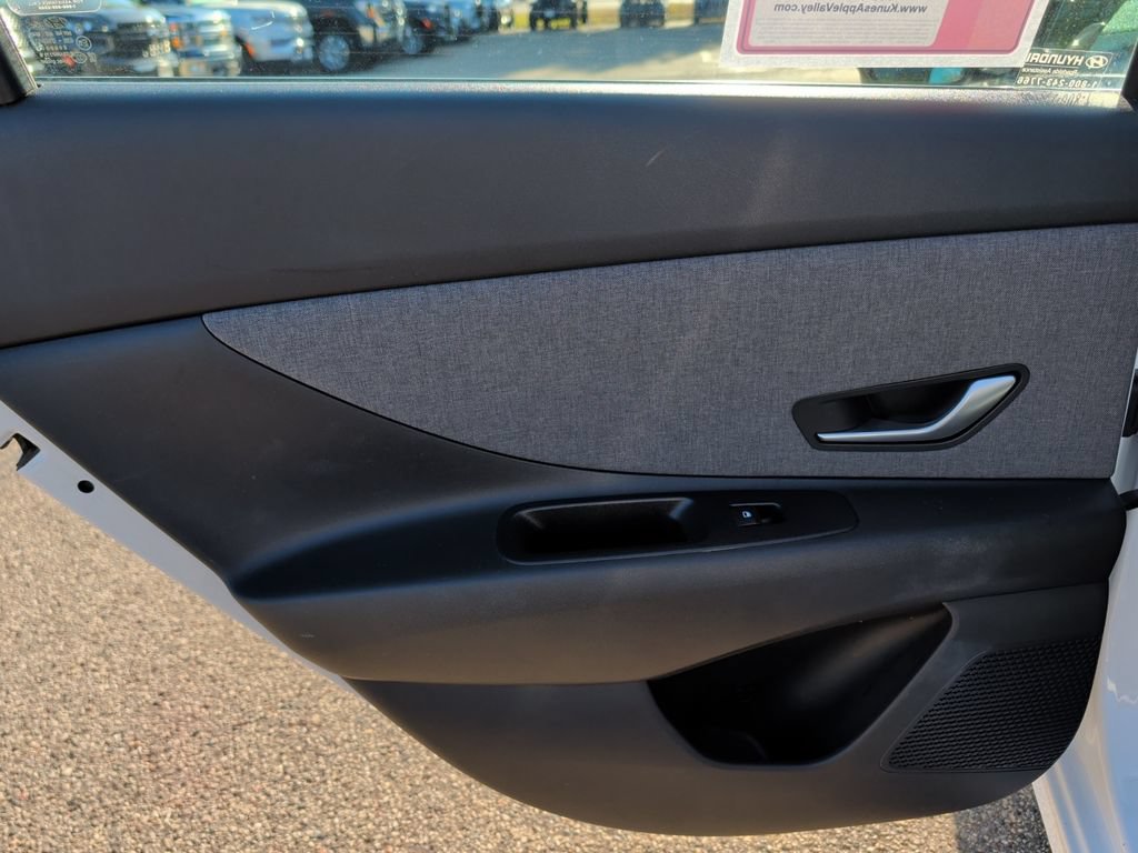Used 2024 Hyundai Elantra Limited FWD image 30