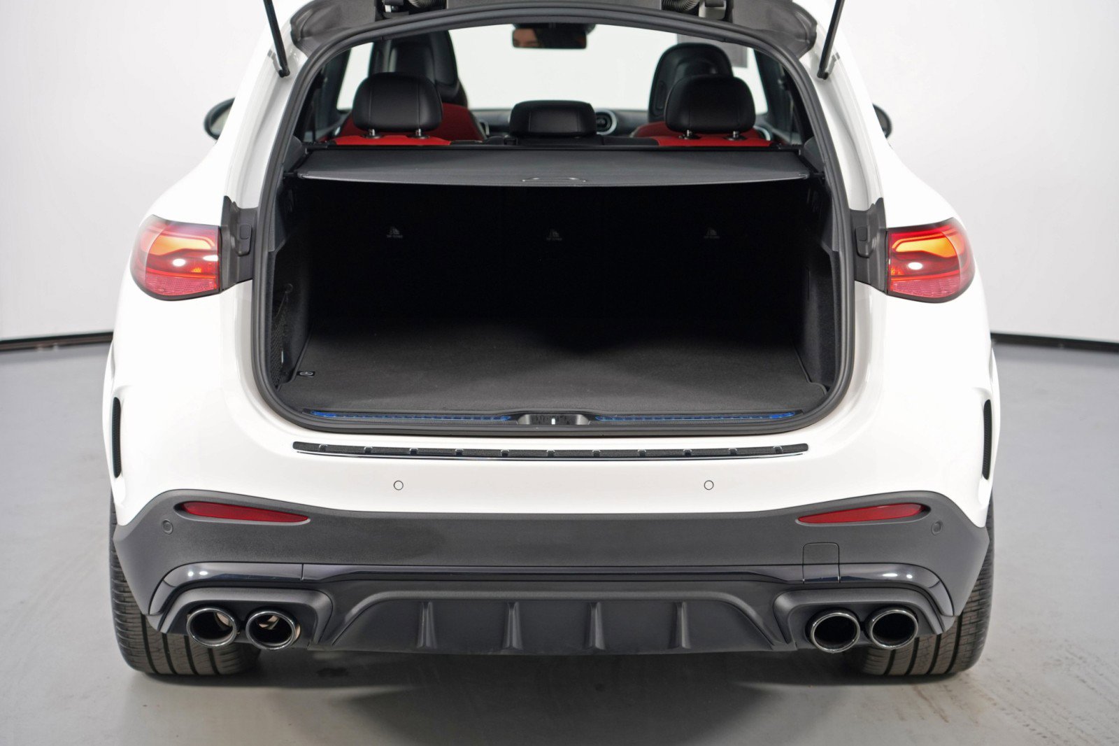 Used 2024 Mercedes-Benz GLC 43 AMG 4MATIC image 10