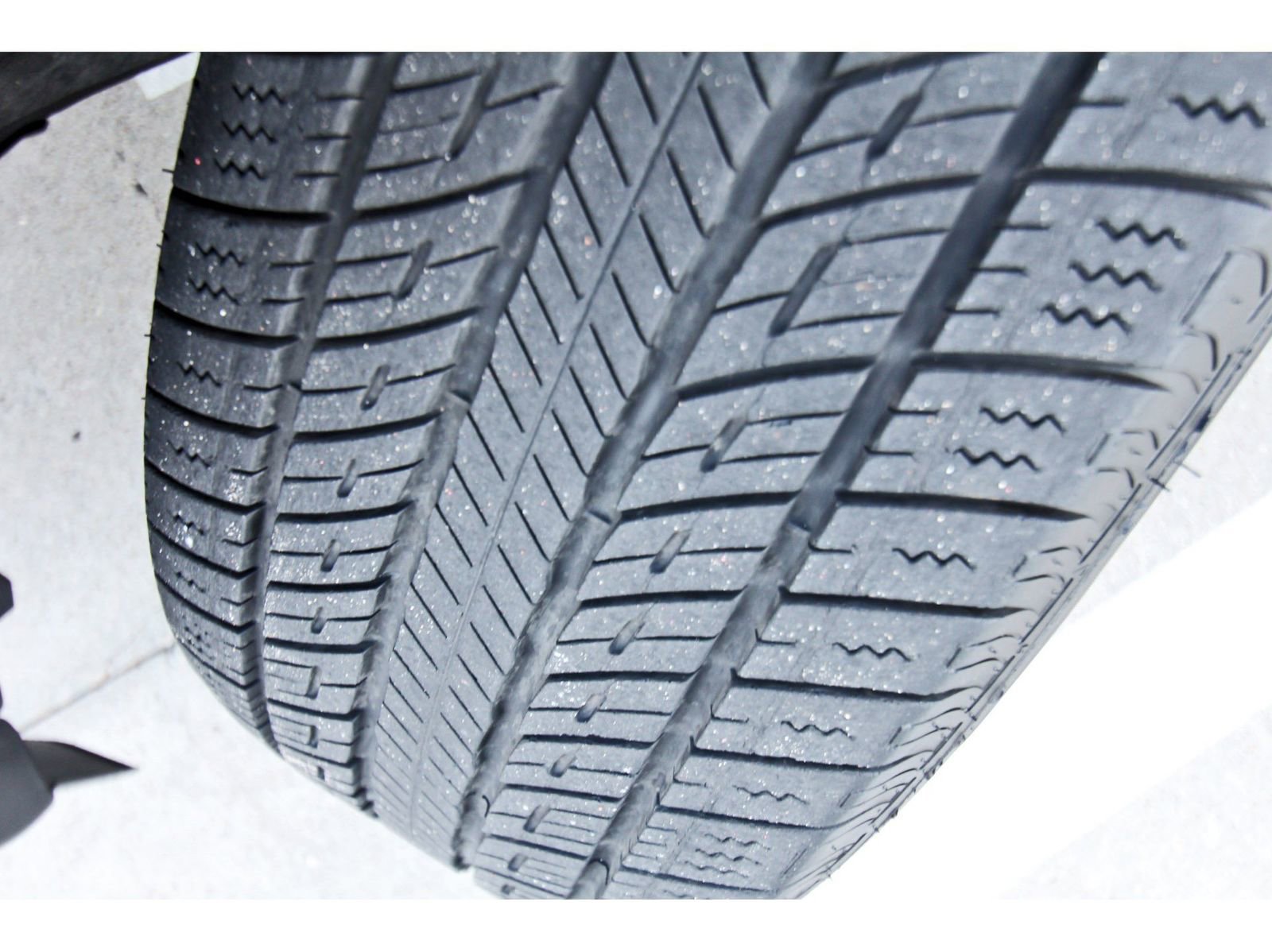 Used 2023 Nissan Pathfinder SV image 33