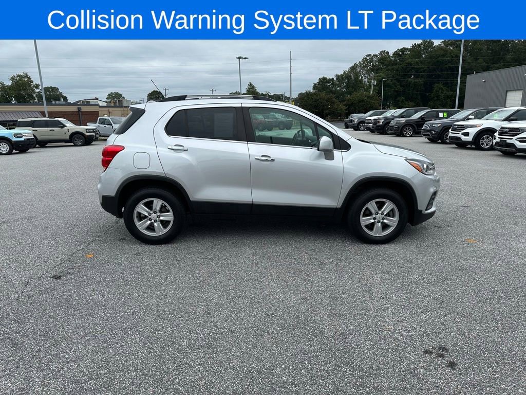 Used 2019 Chevrolet Trax LT w/ LT Convenience Package image 6