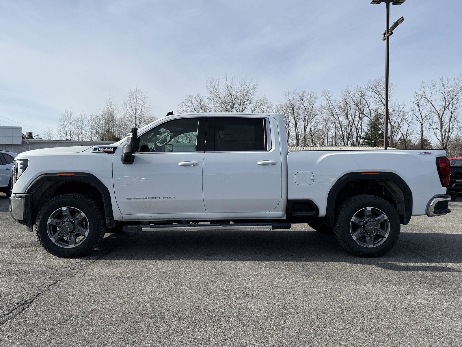 New 2026 GMC Sierra 2500 SLE w/ SLE Value Package; image 8