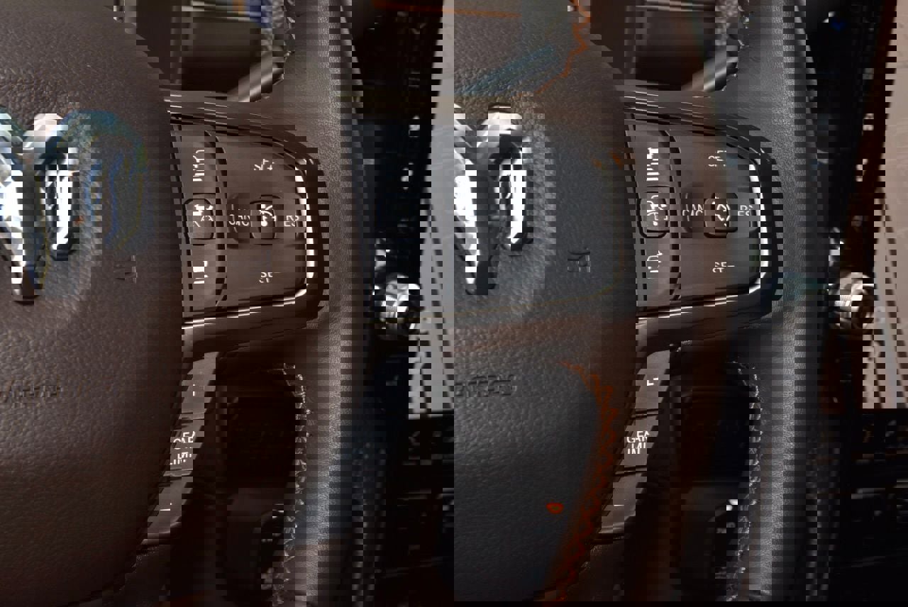 Used 2025 RAM 3500 Longhorn image 24