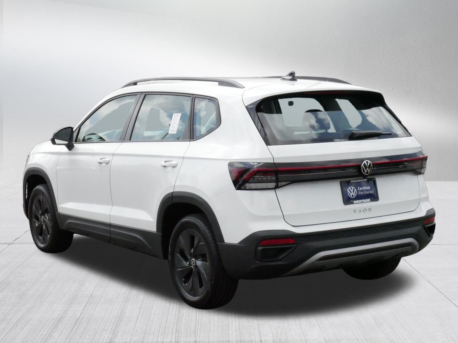 Certified 2025 Volkswagen Taos S FWD image 5